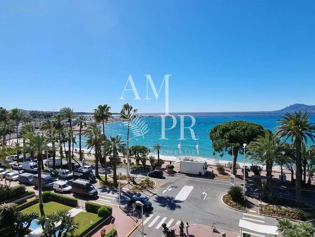 Appartement à CANNES