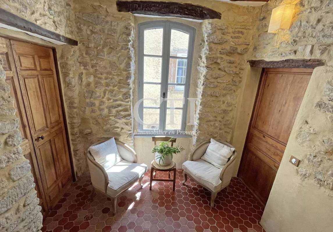 Maison à VAISON-LA-ROMAINE