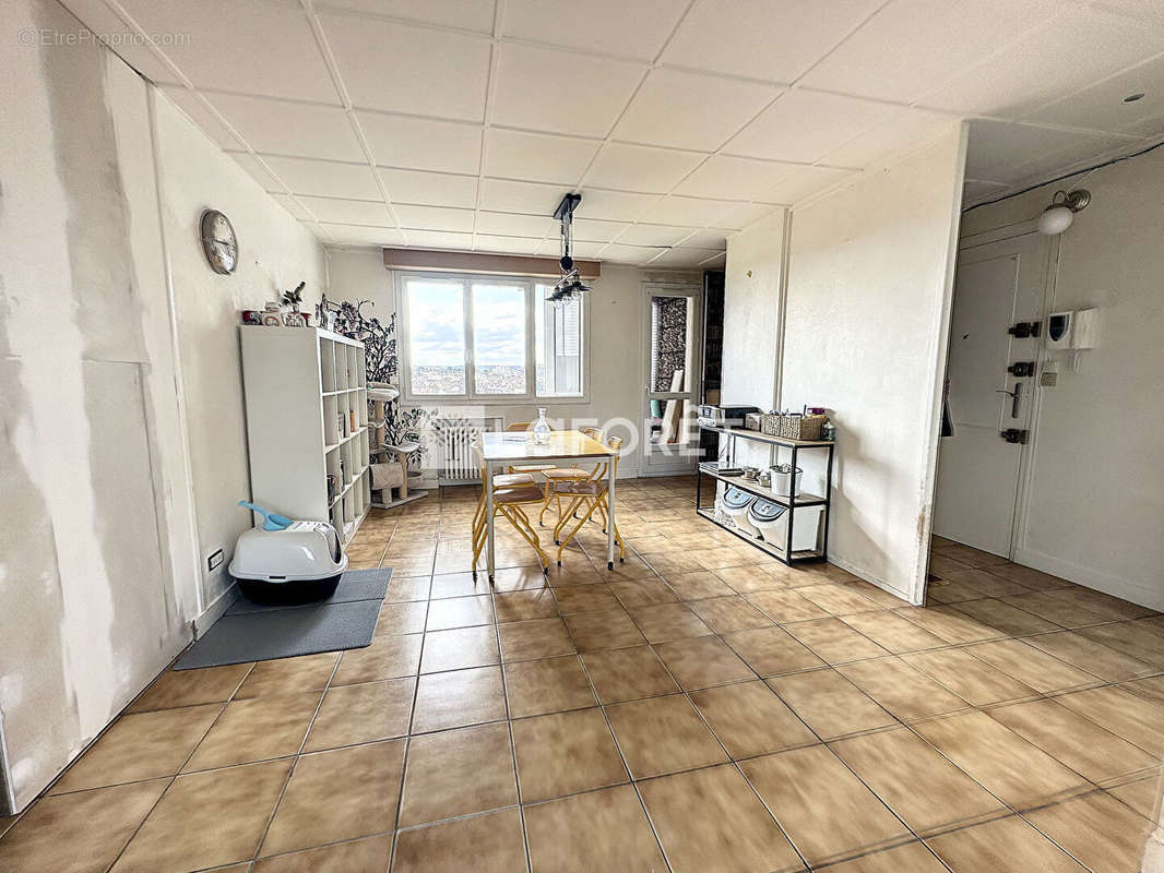 Appartement à SOTTEVILLE-LES-ROUEN