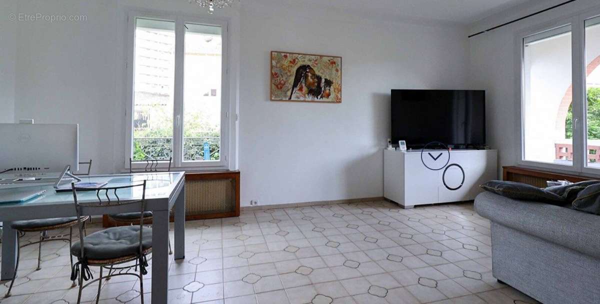 Appartement à COLOMBES