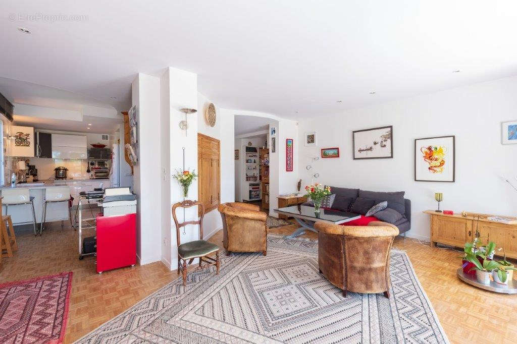 Appartement à MARSEILLE-12E