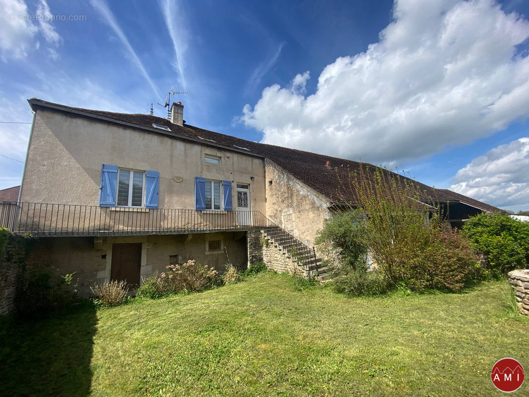 Maison à MONTBARD