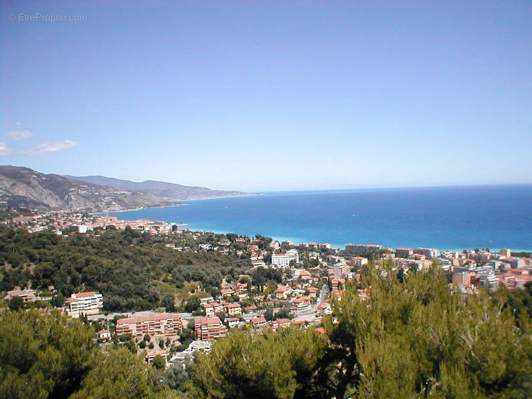 Appartement à ROQUEBRUNE-CAP-MARTIN