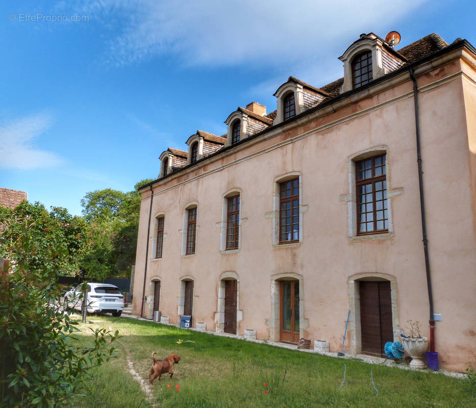 Maison à NUITS-SAINT-GEORGES