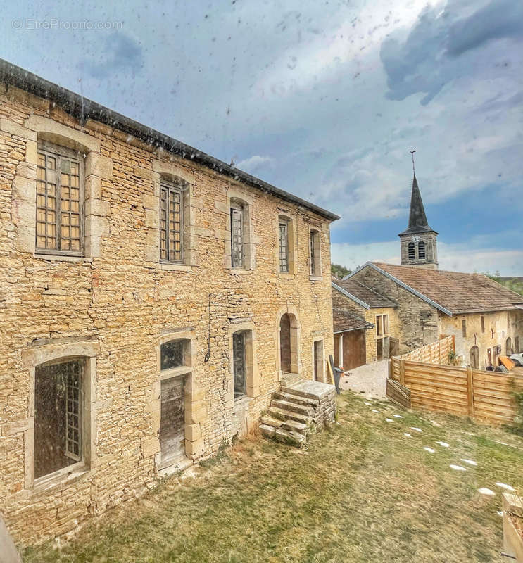 Maison à NUITS-SAINT-GEORGES