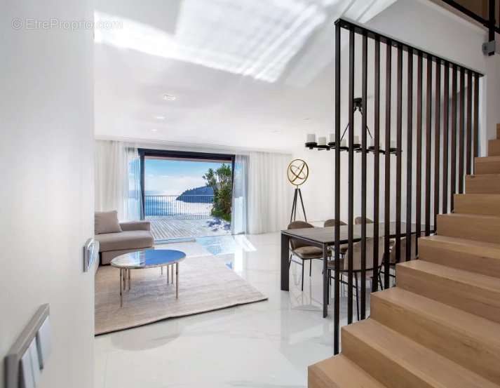 Appartement à VILLEFRANCHE-SUR-MER