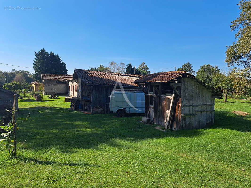 Maison à ESTANG