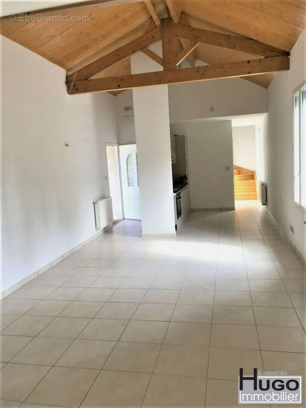 Appartement à CAMBLANES-ET-MEYNAC