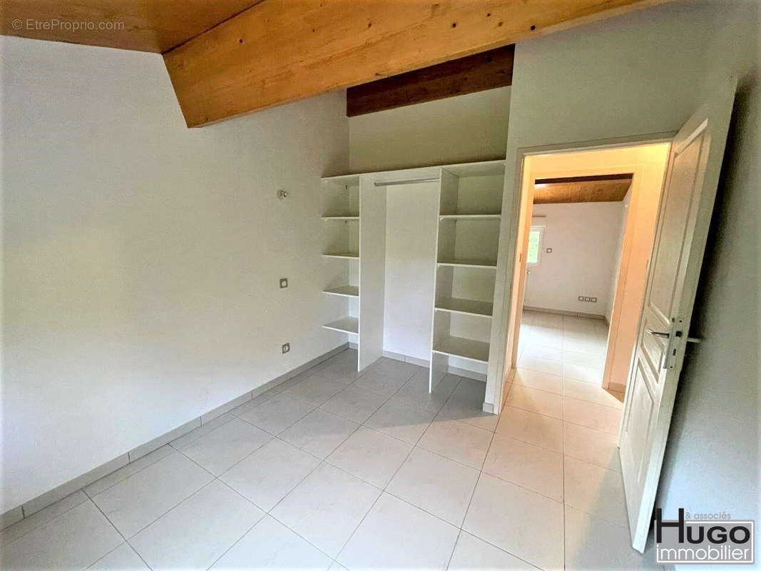 Appartement à CAMBLANES-ET-MEYNAC