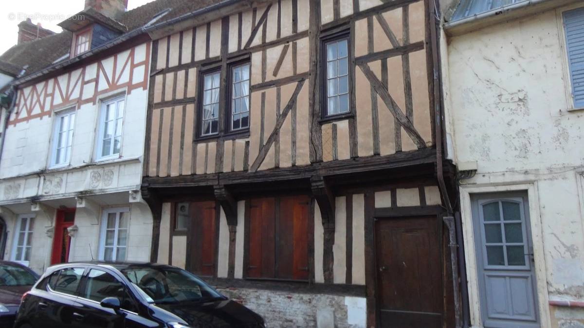 Maison à BEAUVAIS