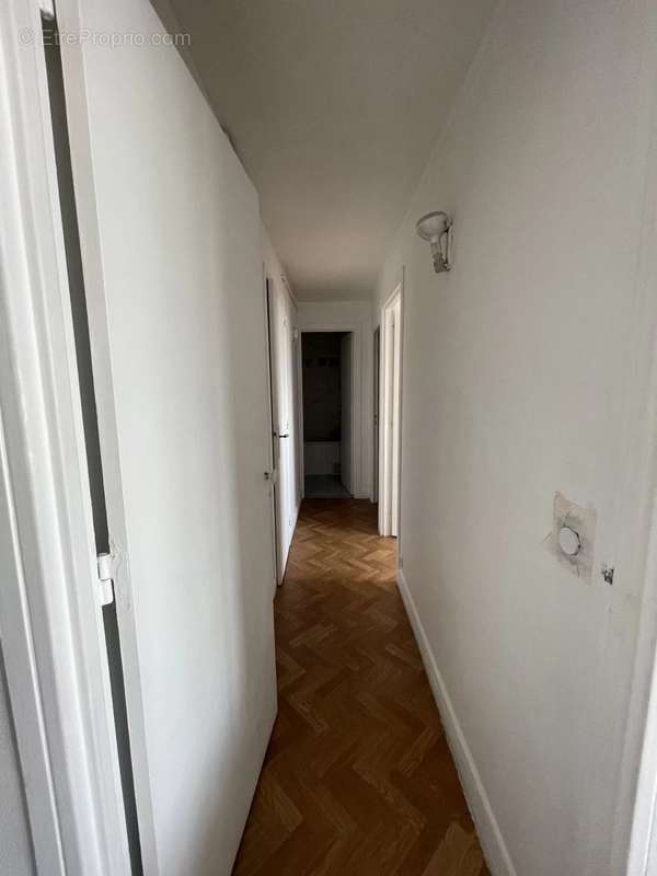 Appartement à NANTERRE