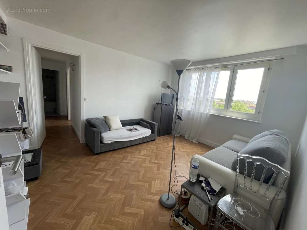 Appartement à NANTERRE