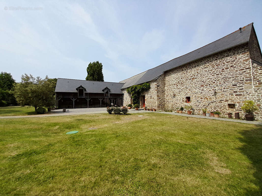 Maison à DOL-DE-BRETAGNE