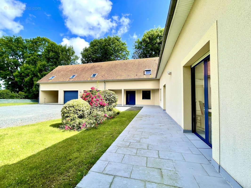 Maison à LE FRESNE-CAMILLY