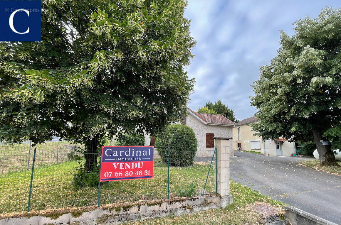 Maison à COURSAC