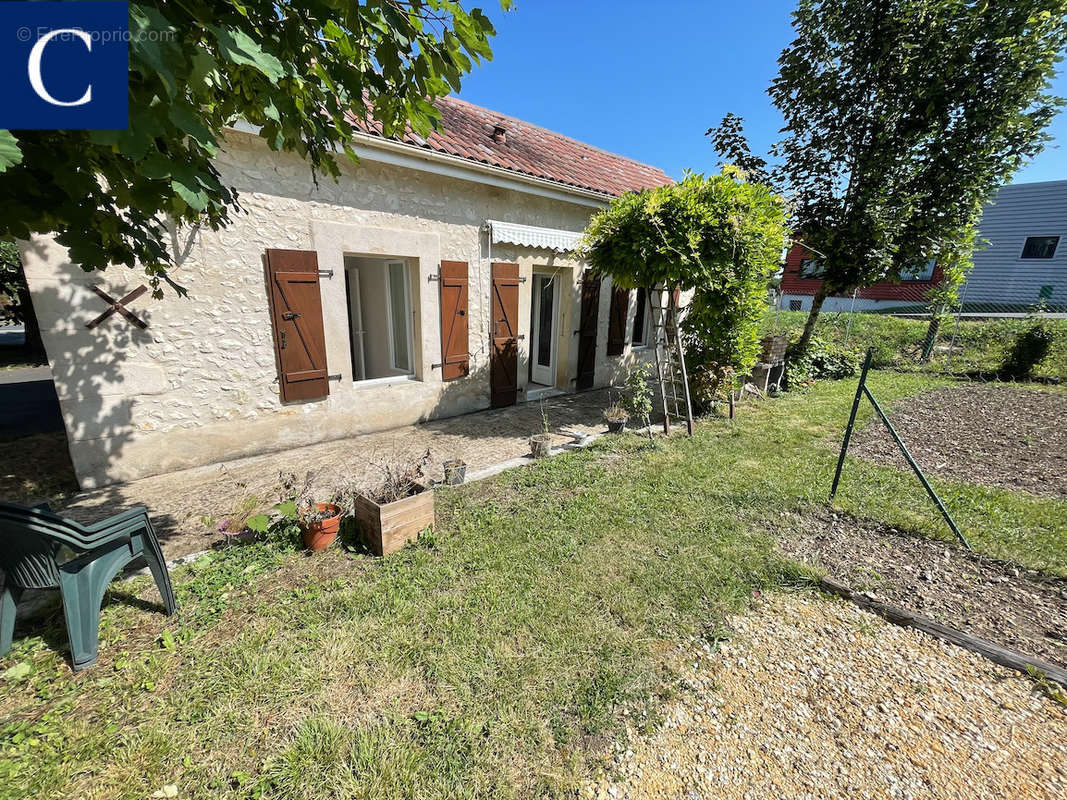 Maison à COURSAC