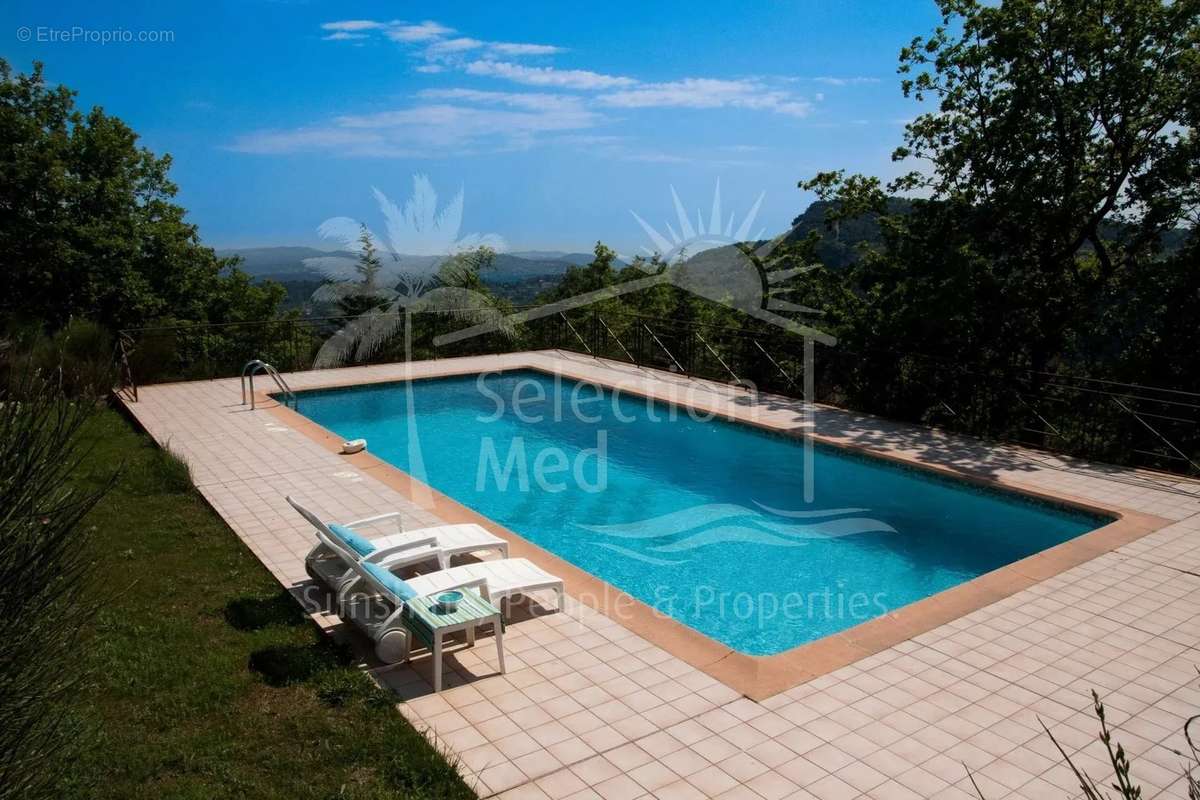 Maison à LE BAR-SUR-LOUP