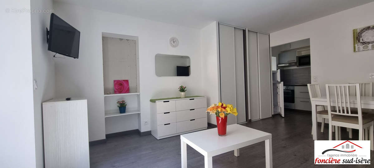 Appartement à VIZILLE