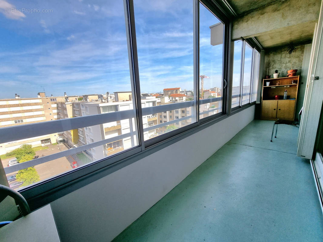 Appartement à LYON-8E