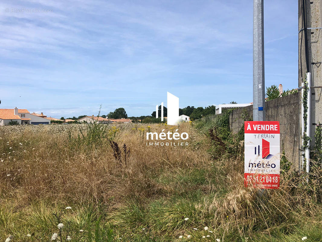 Terrain à LES SABLES-D&#039;OLONNE