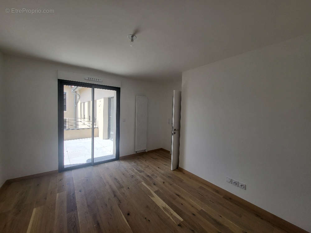 Appartement à CHATILLON-SUR-CHALARONNE