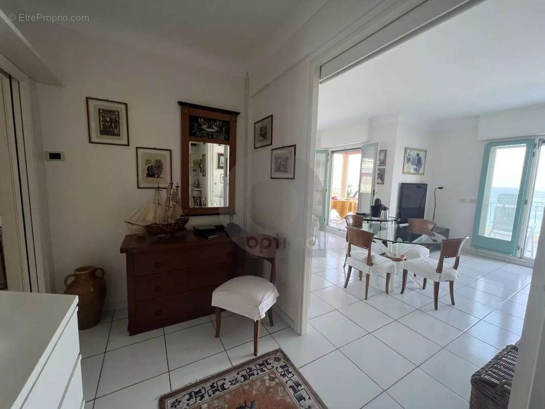 Appartement à MENTON