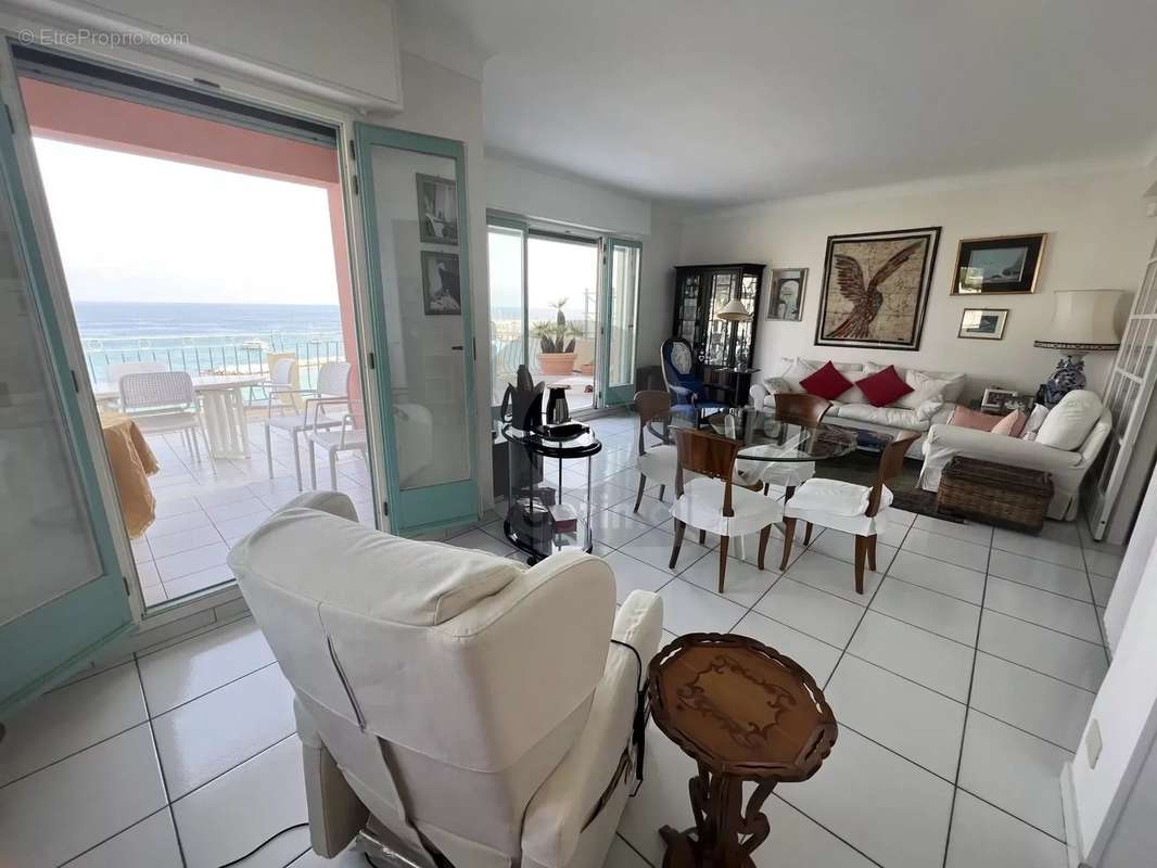 Appartement à MENTON