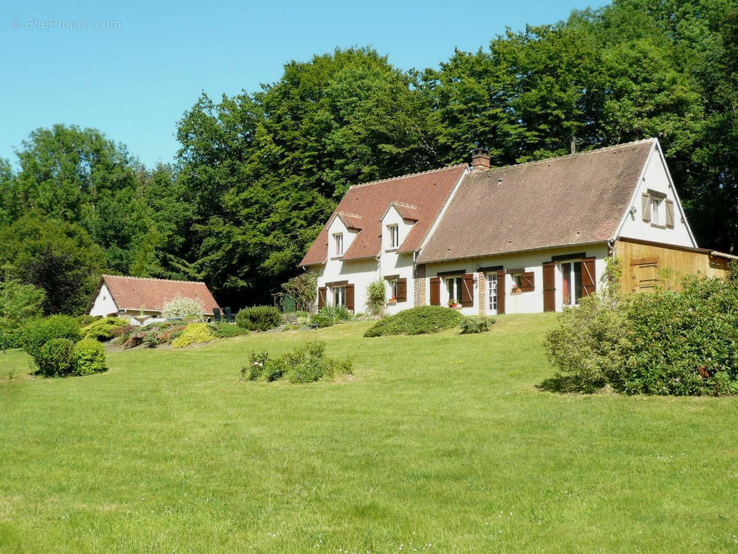 Maison à REMALARD