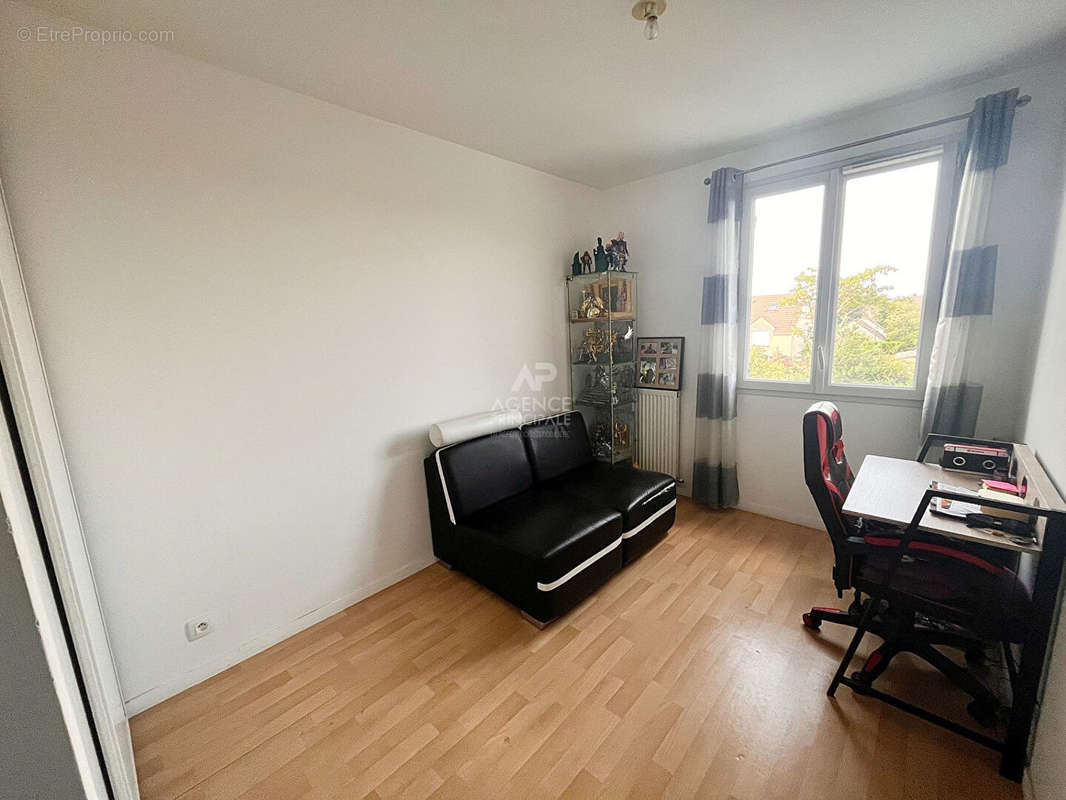 Appartement à VAUREAL