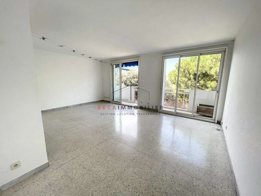 Appartement à MARSEILLE-8E