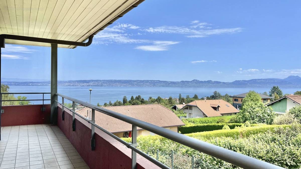 Appartement à EVIAN-LES-BAINS