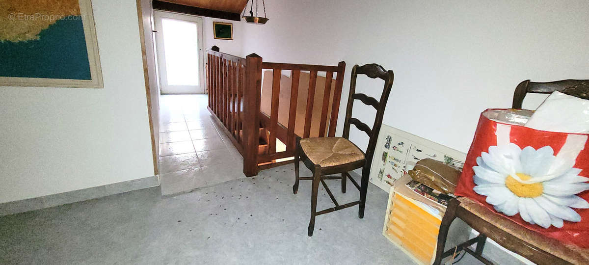 Appartement à PEILLE