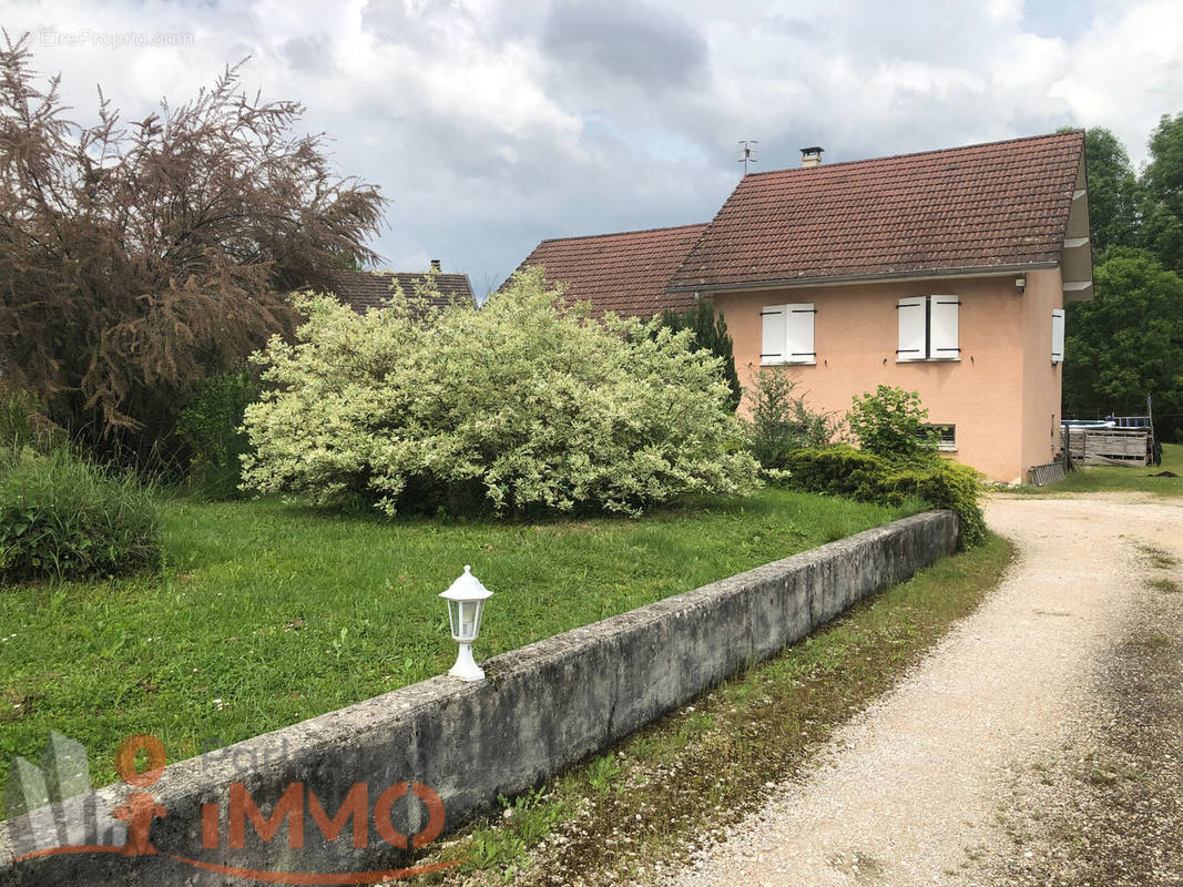 Maison à AIGUEBELETTE-LE-LAC