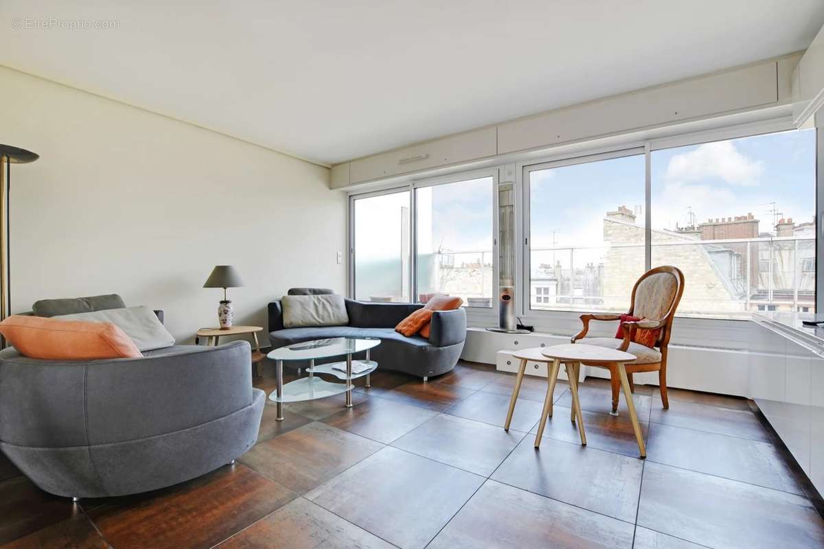 Appartement à PARIS-12E