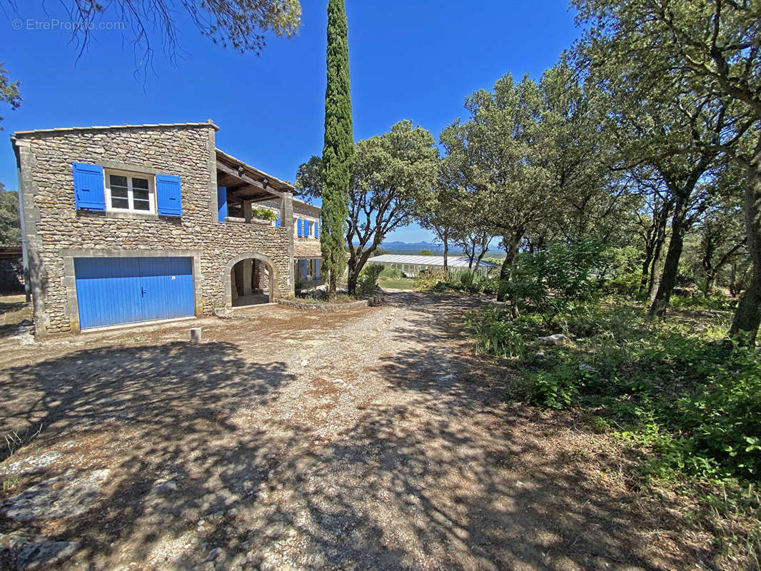 Maison à GRIGNAN