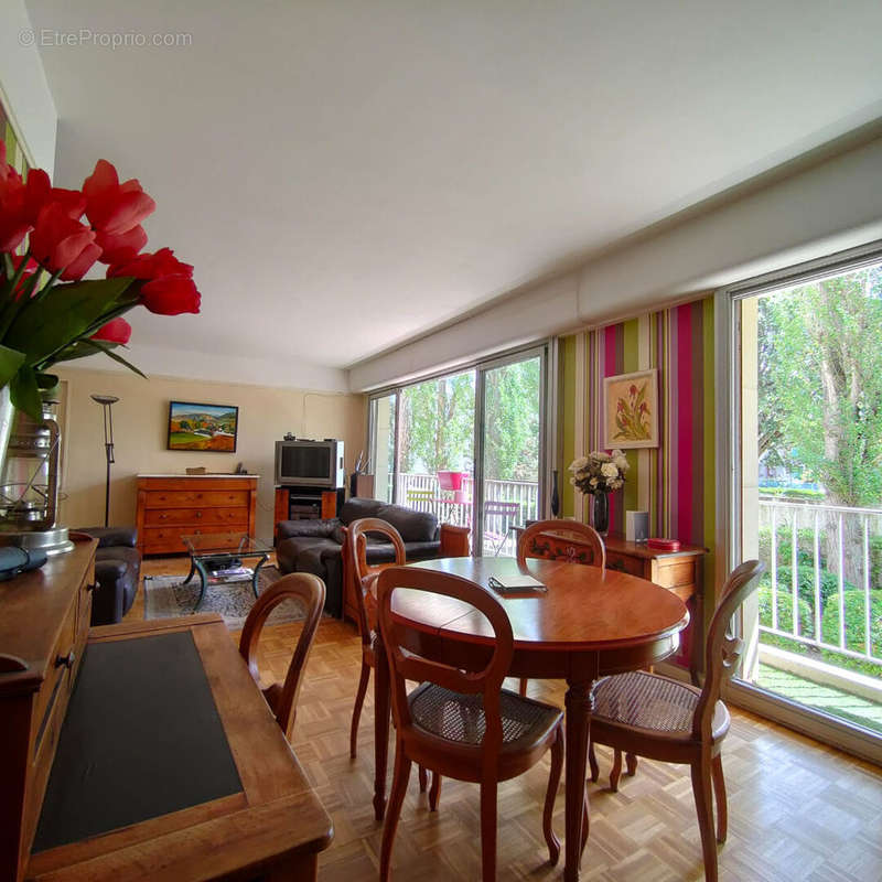 Appartement à MAISONS-LAFFITTE