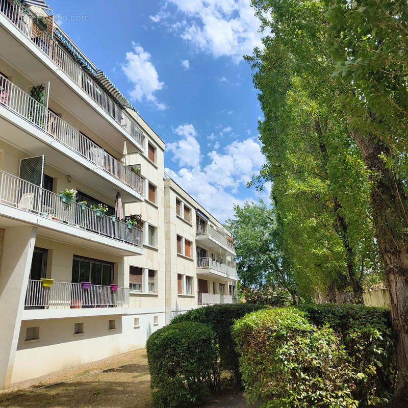 Appartement à MAISONS-LAFFITTE