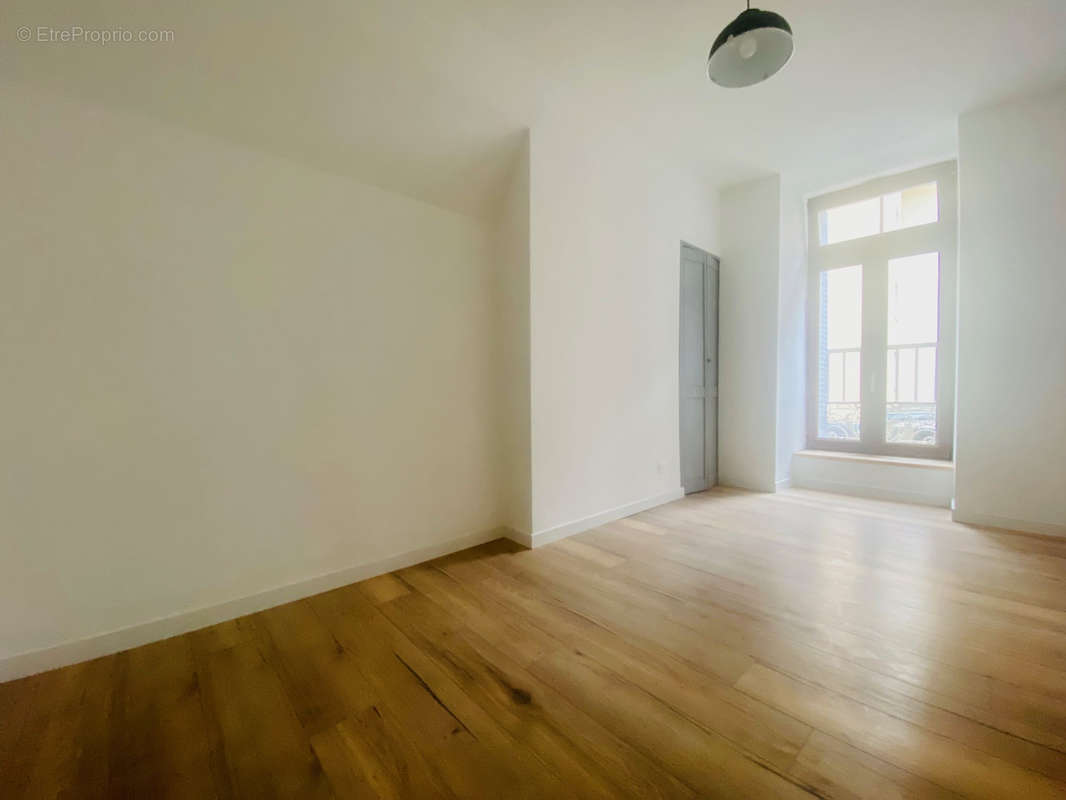 Appartement à EVIAN-LES-BAINS