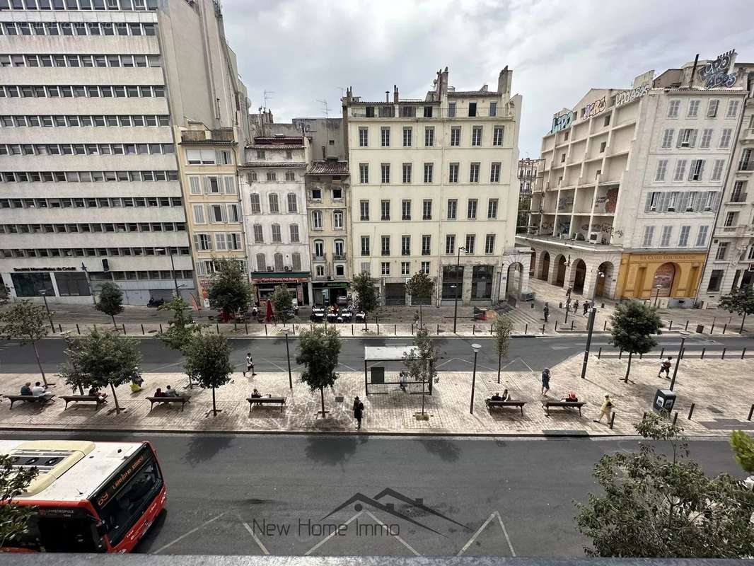 Appartement à MARSEILLE-1E