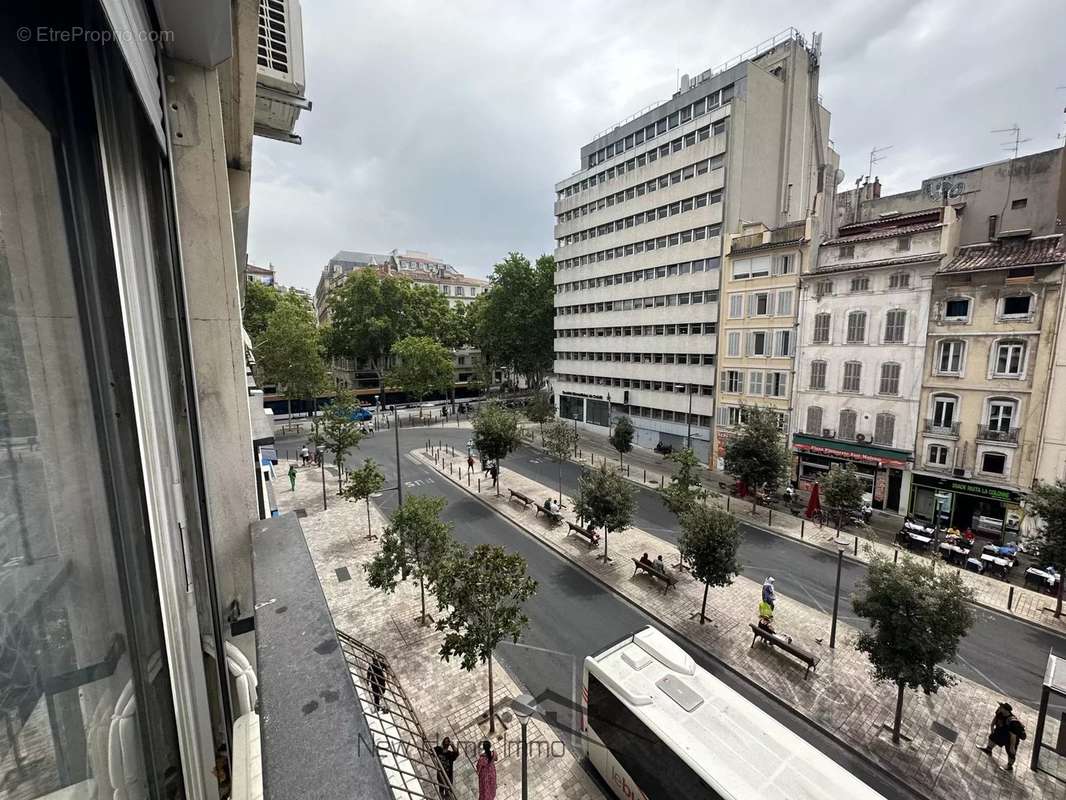 Appartement à MARSEILLE-1E