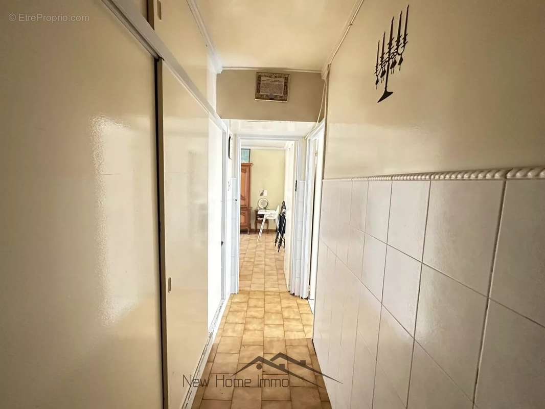 Appartement à MARSEILLE-1E