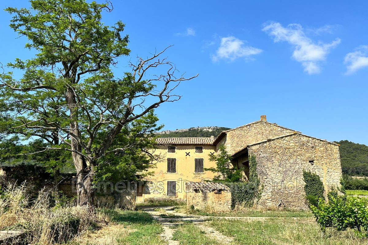 Maison à LAUDUN-L&#039;ARDOISE