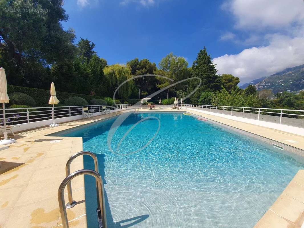 Appartement à ROQUEBRUNE-CAP-MARTIN