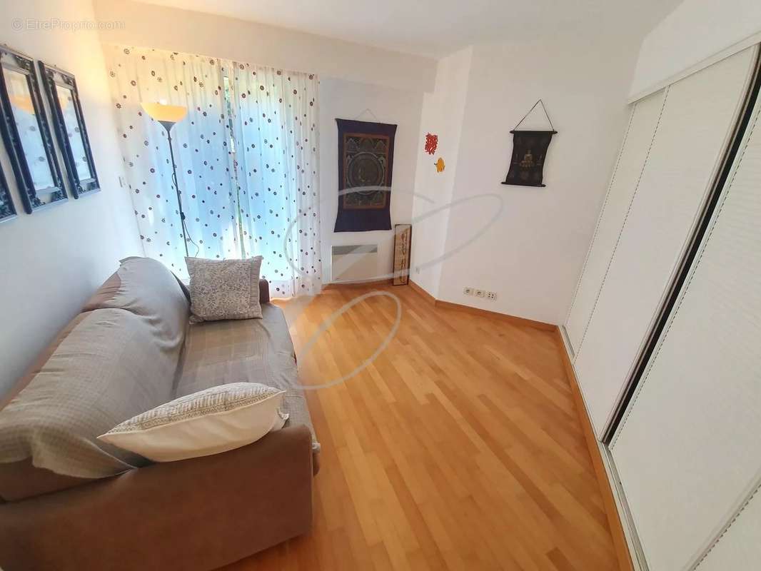 Appartement à ROQUEBRUNE-CAP-MARTIN