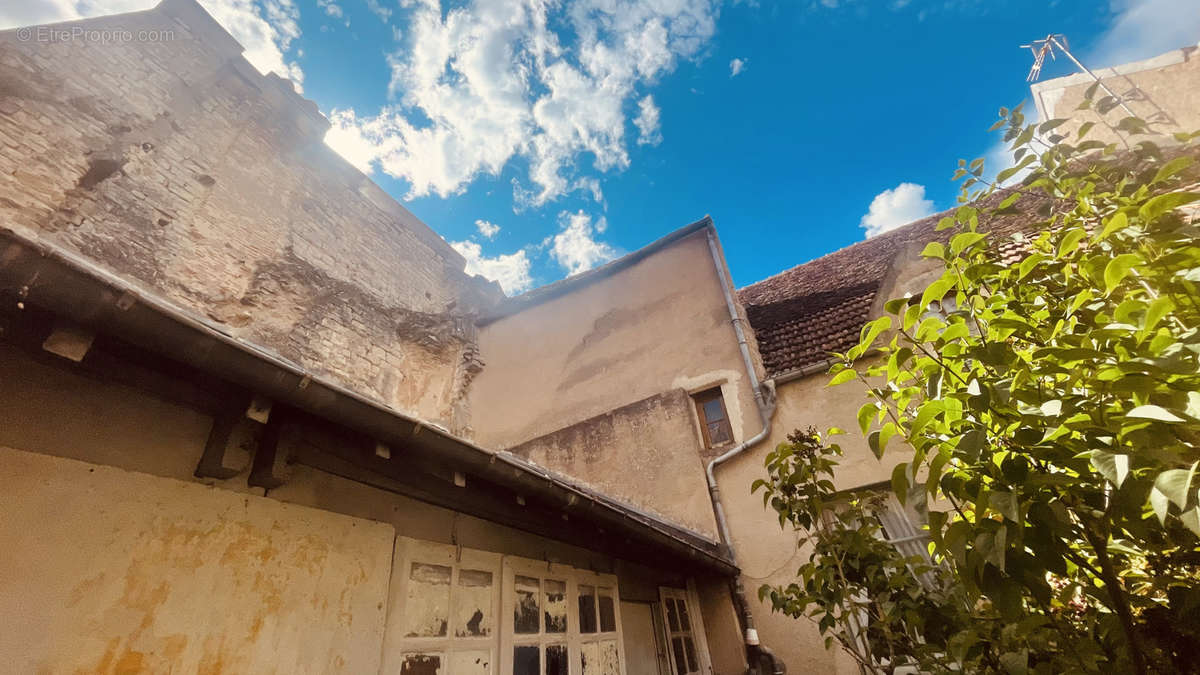 Maison à VEZELAY