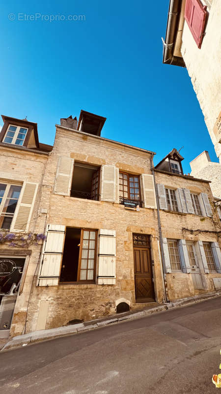 Maison à VEZELAY