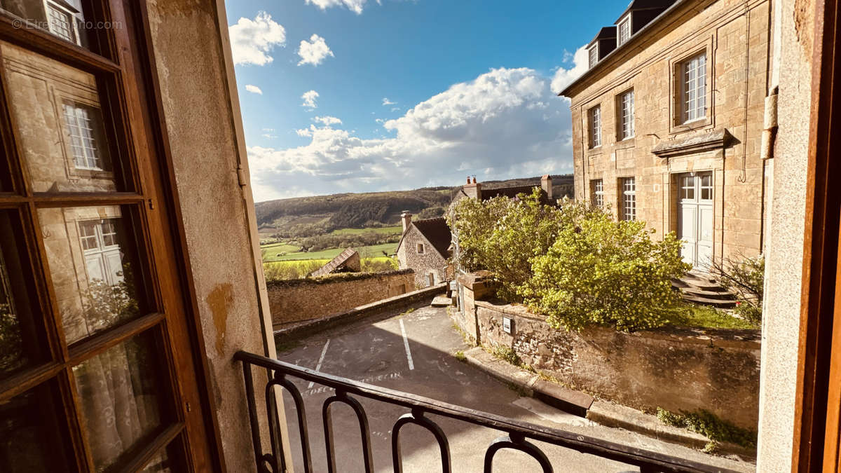 Maison à VEZELAY