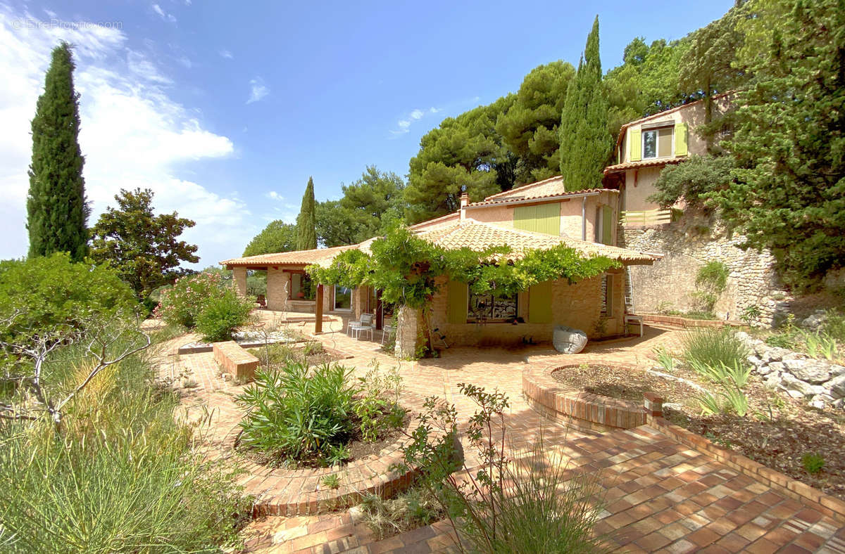 Maison à BEAUMES-DE-VENISE