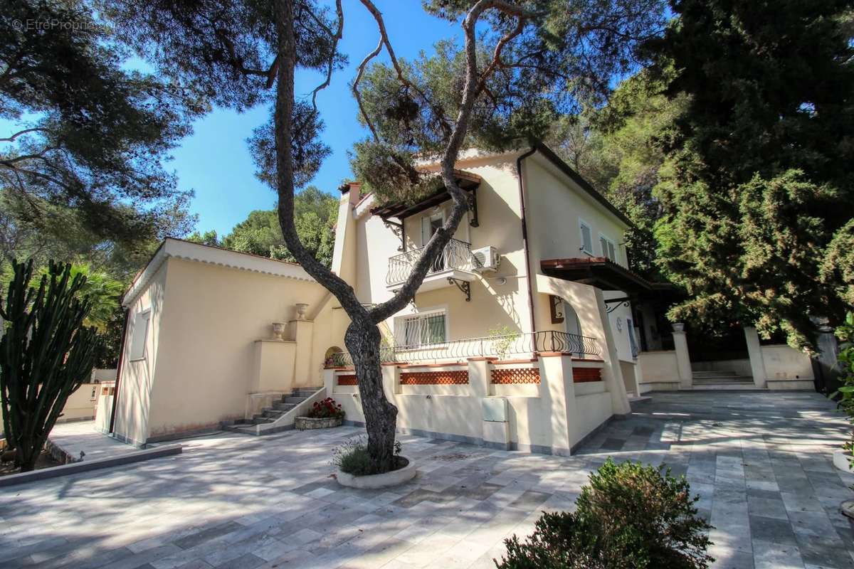 Maison à SAINT-JEAN-CAP-FERRAT