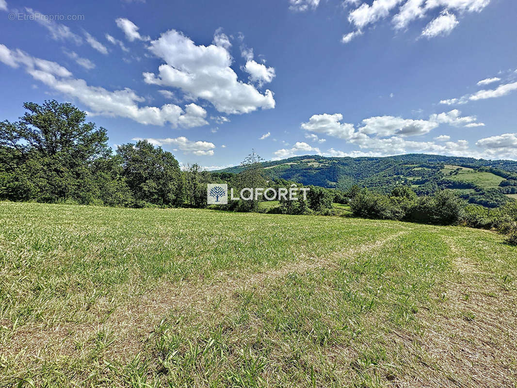 Terrain à CASTELNAU-DE-MANDAILLES